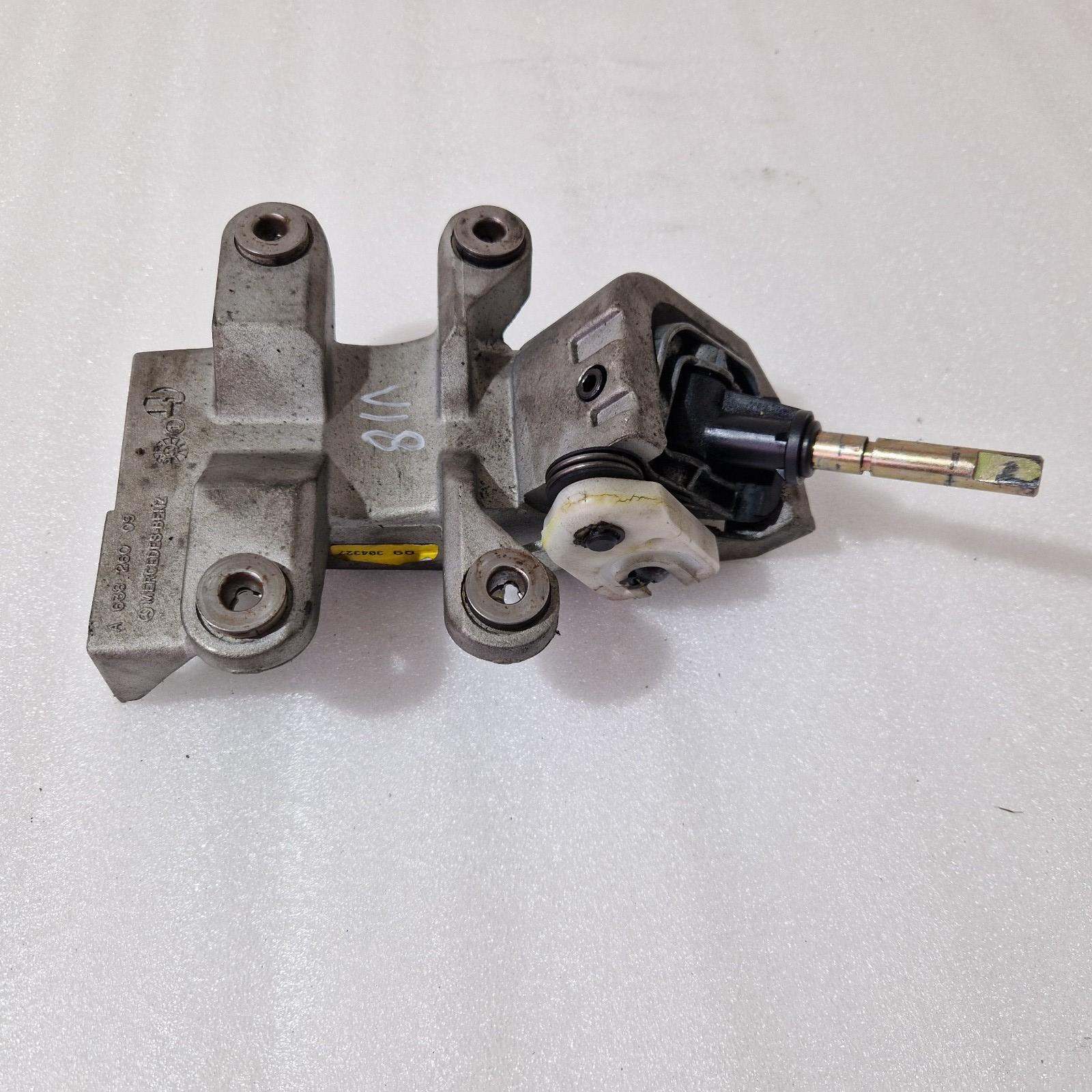 Mercedes Benz Vito Viano W638 Vites Değiştirme Paneli A63826009